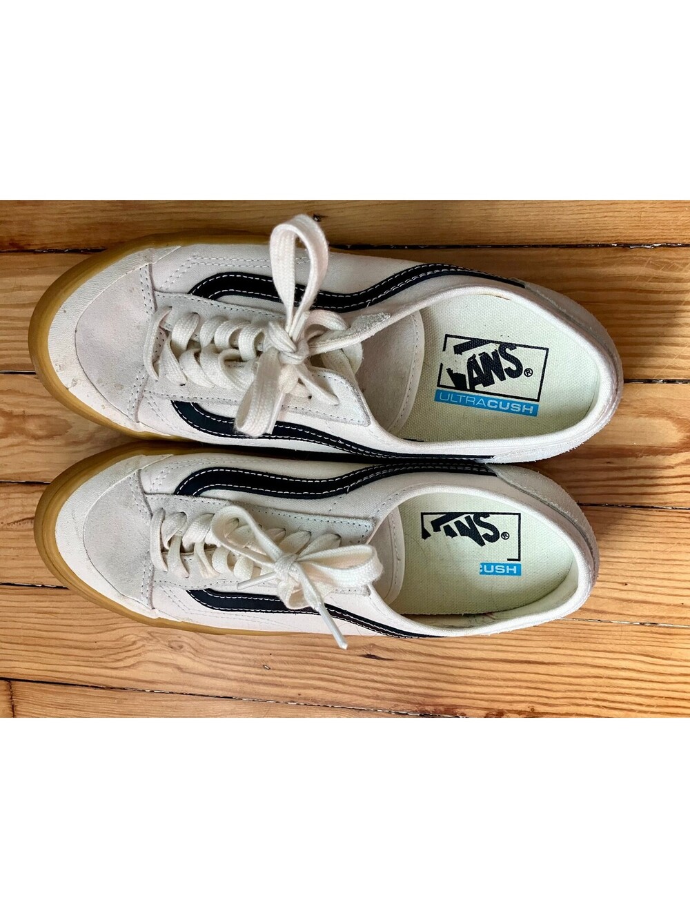 Vans Style 36 Cream Gum Sole Sidestripe Suede Skate Sneakers Womens 10